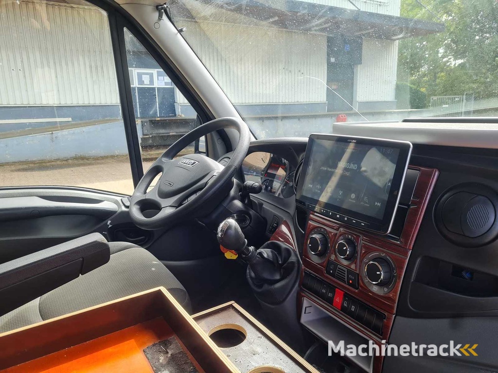 Iveco be combi - Sattelzugmaschine - IS52CI2BA 40C17 - VF-147-B