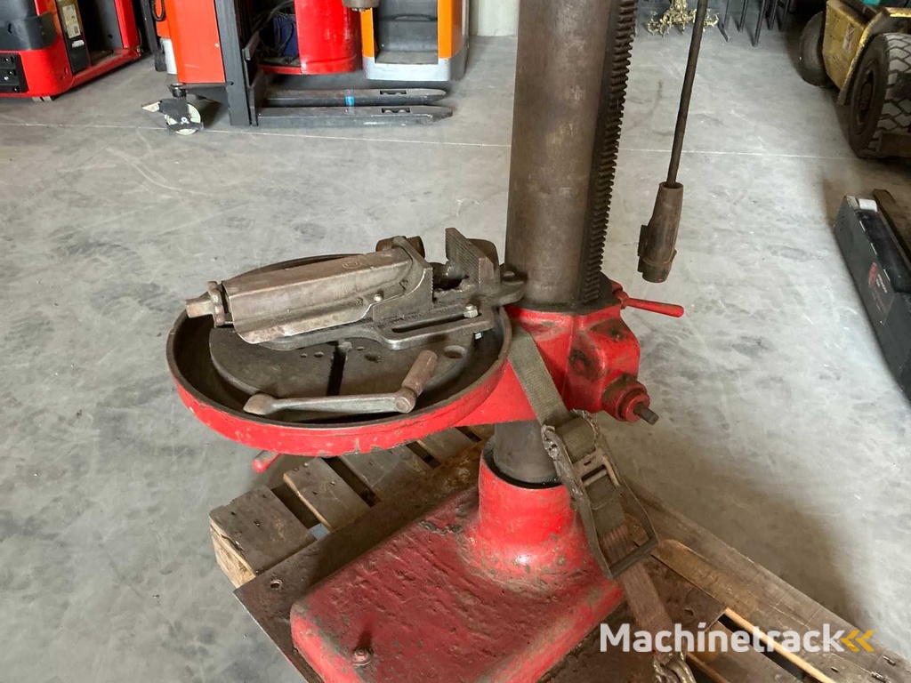 WALTER WÖLFEL - TOR 5106 - Säulenbohrmaschine