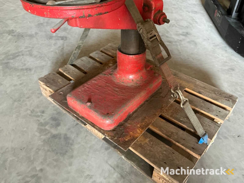 WALTER WÖLFEL - TOR 5106 - Säulenbohrmaschine