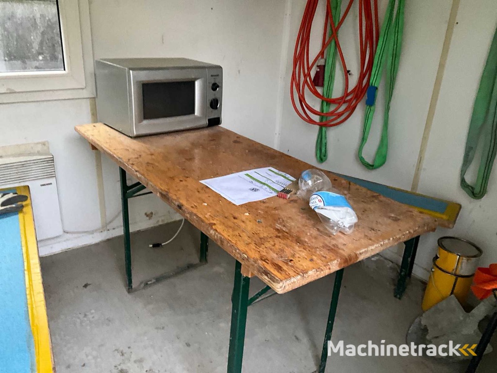 2010 Kifa 16 Mannschaftscontainer