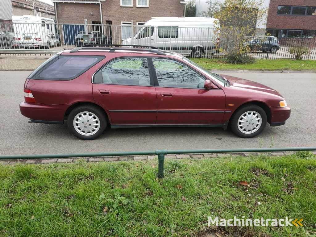 Honda - 1995 - Accord Aerodeck - 2.2i ES - LX-XF-31