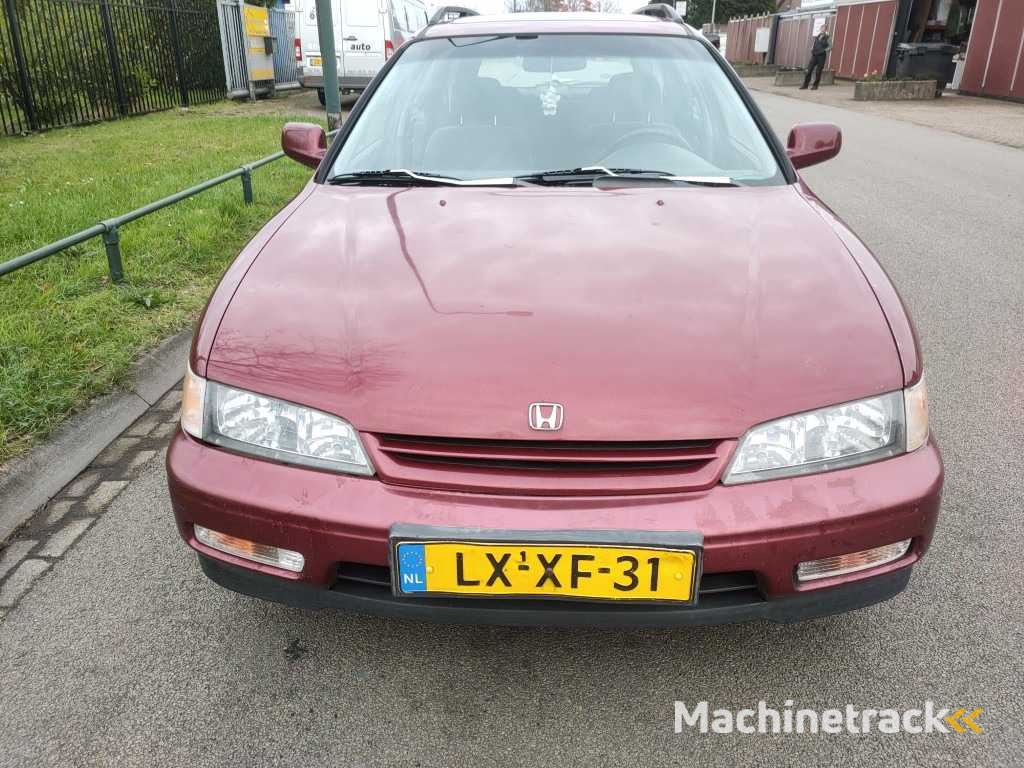 Honda - 1995 - Accord Aerodeck - 2.2i ES - LX-XF-31