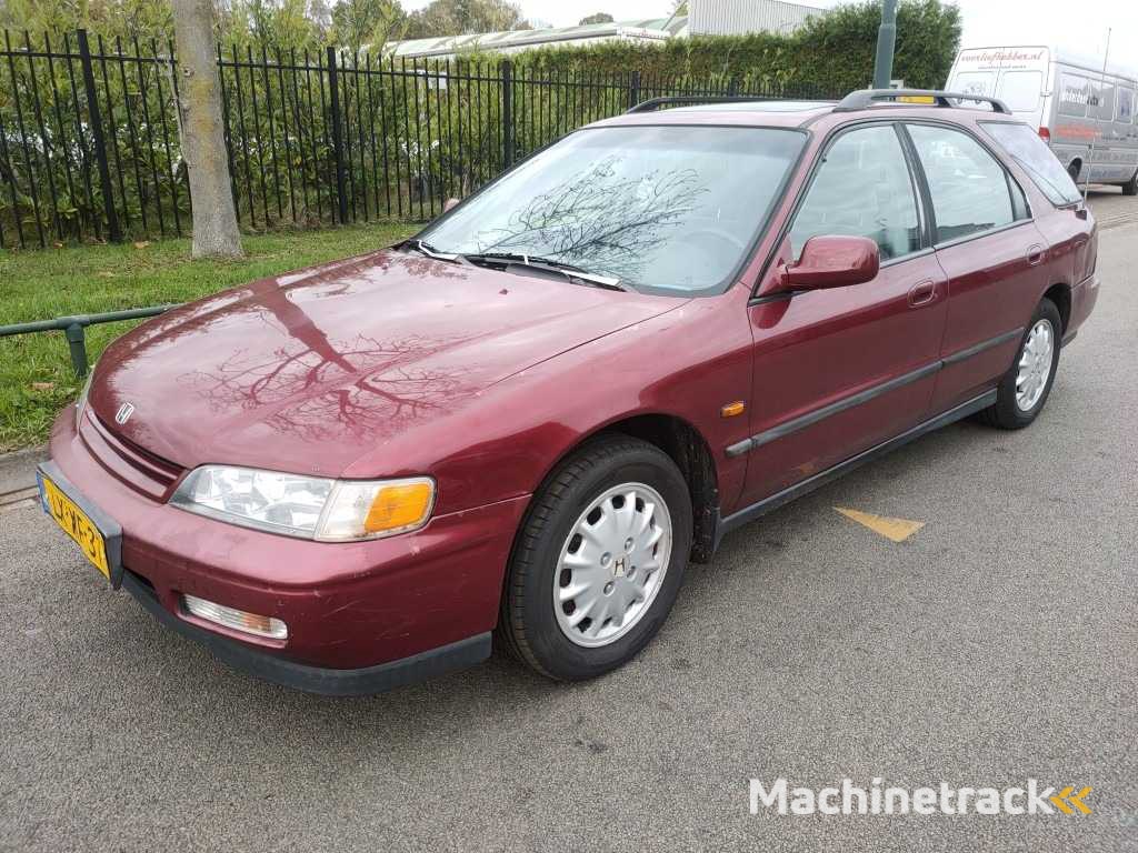 Honda - 1995 - Accord Aerodeck - 2.2i ES - LX-XF-31