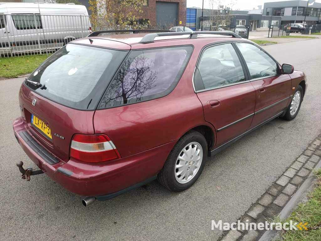Honda - 1995 - Accord Aerodeck - 2.2i ES - LX-XF-31
