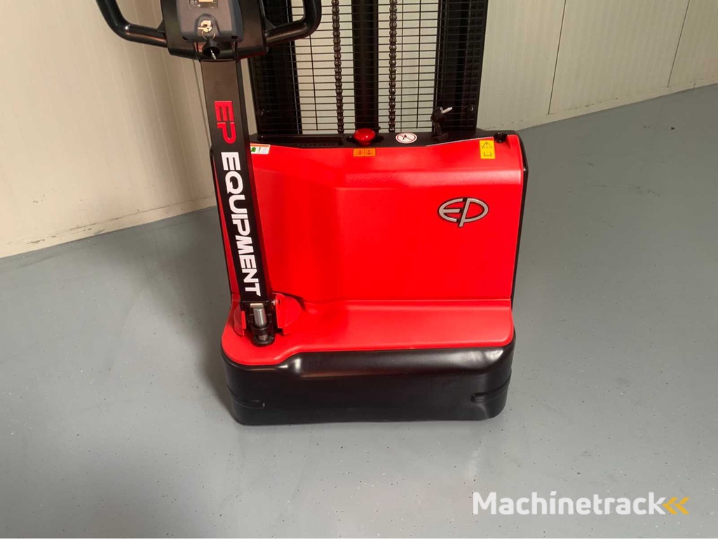 EP - EST 3,3 Meter Stapler, Innenlader 2025