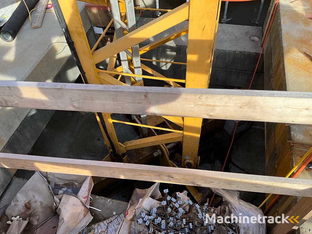 2011 Potain MDT 98 Bovenste zwenkkraan