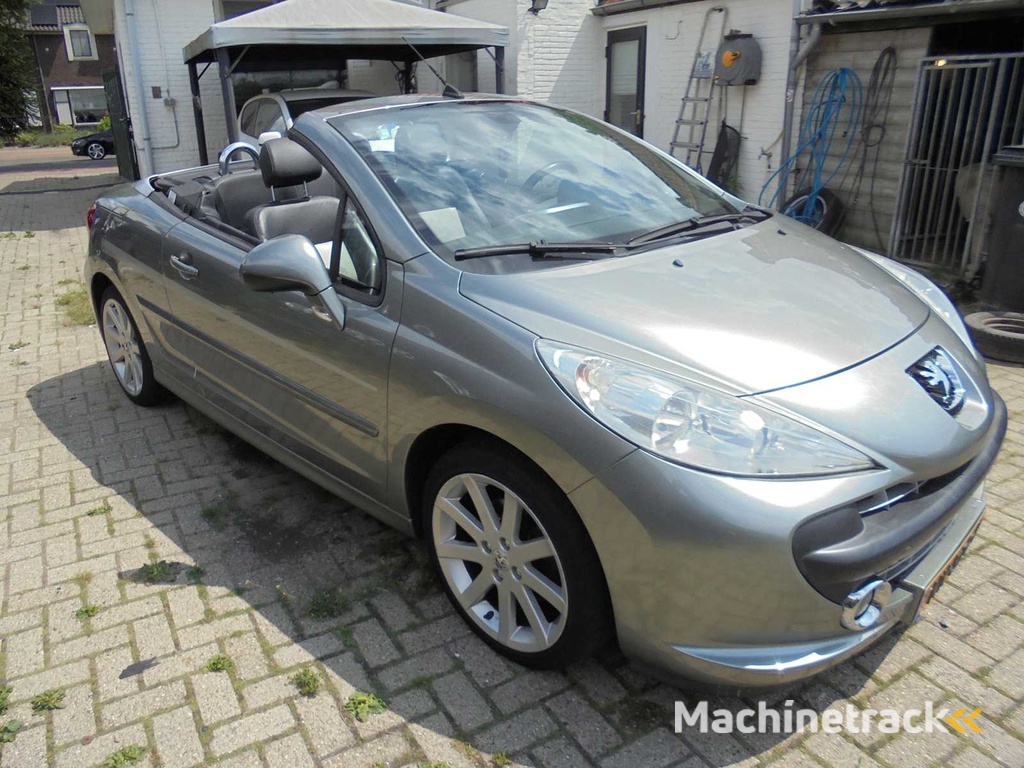 Peugeot - 2008 - 207 CC - 1.6 VTi - NX-528-R