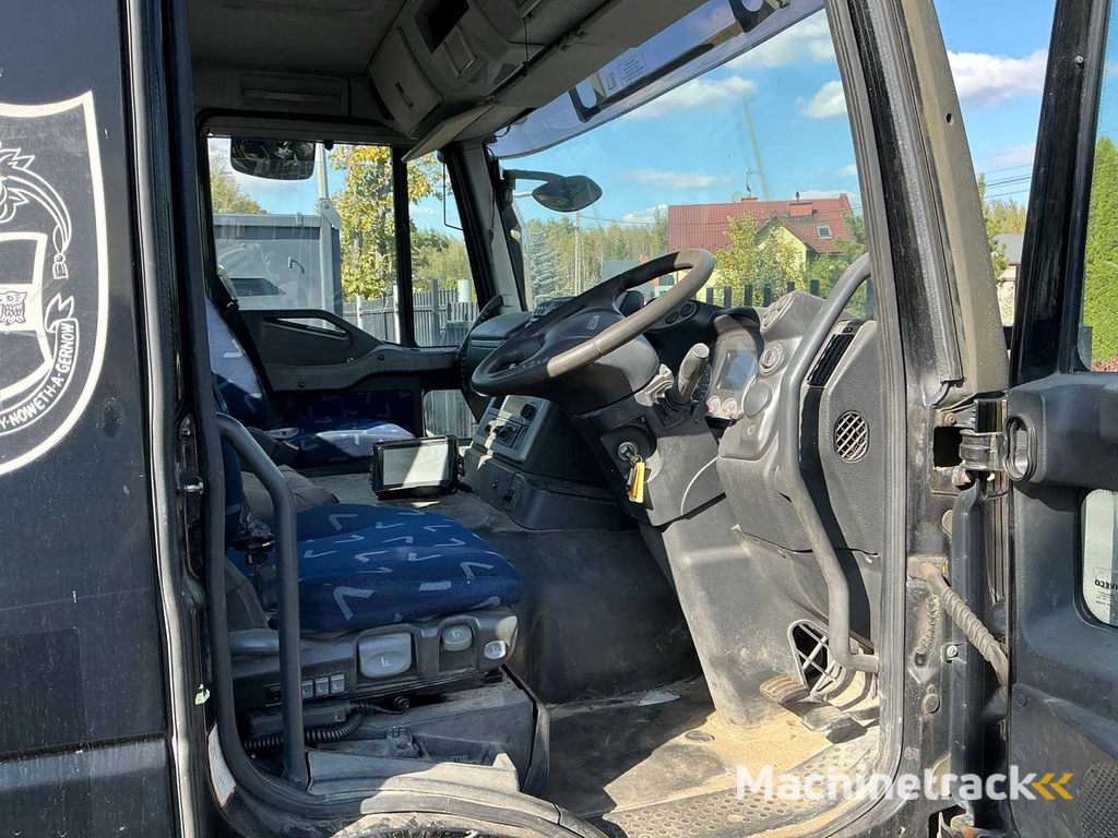 IVECO - Stralis - Truck with crane - 2009