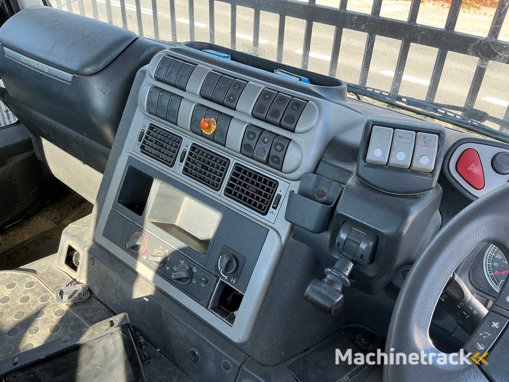 IVECO - Stralis - Truck with crane - 2009