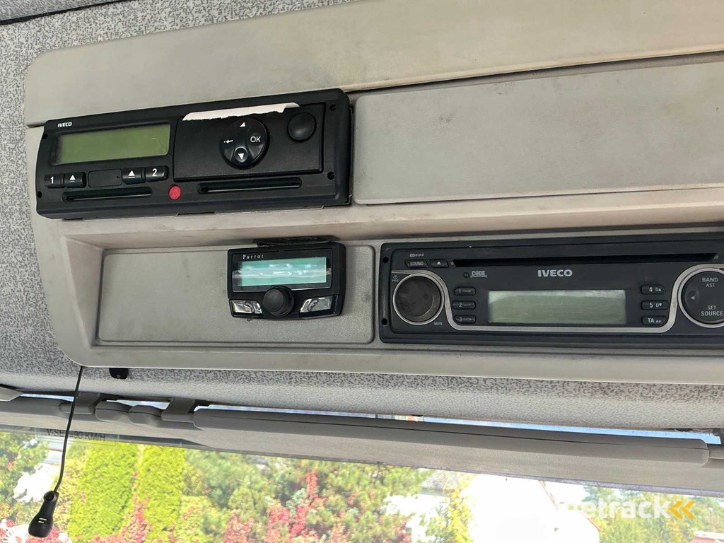 IVECO - Stralis - Truck with crane - 2009