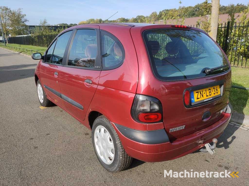 Renault - 1999 - Mégane Scénic - 2.0 RT Automatik - ZN-LB-36