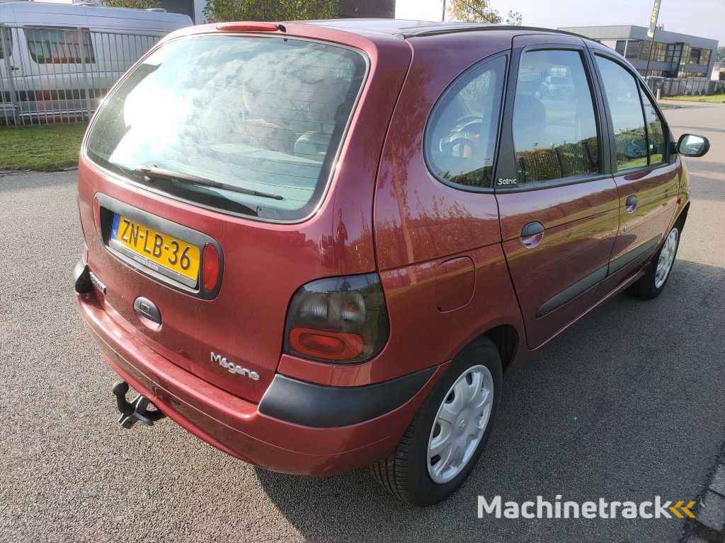 Renault - 1999 - Mégane Scénic - 2.0 RT Automatik - ZN-LB-36