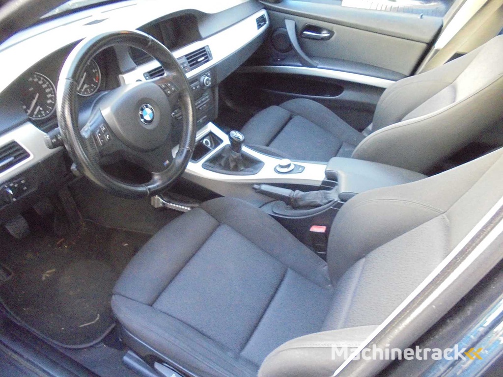 BMW - 2008 - 3er Touring - 318i Business Line - 42-GPH-1