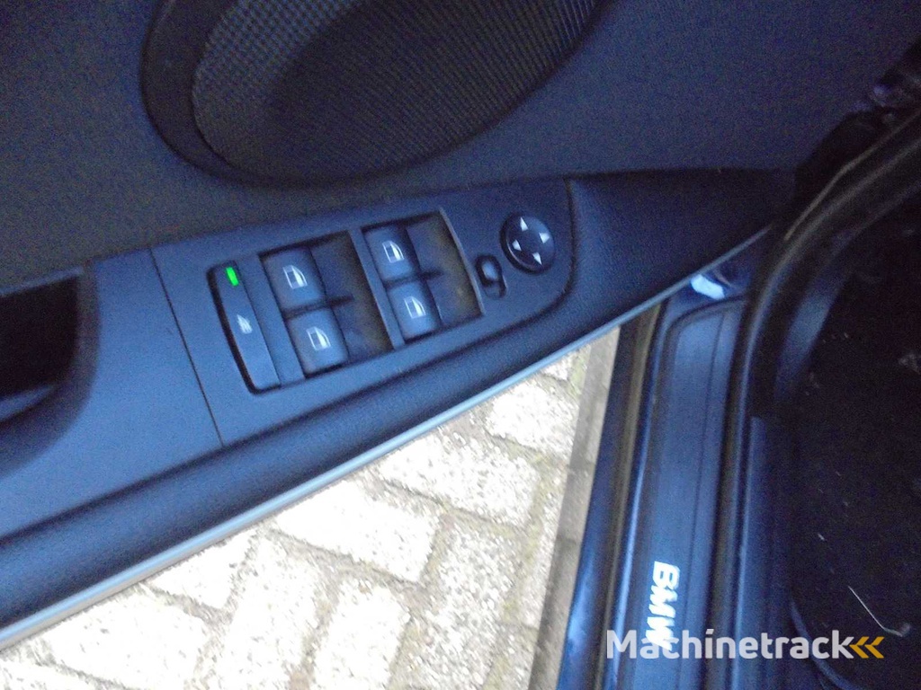 BMW - 2008 - 3er Touring - 318i Business Line - 42-GPH-1