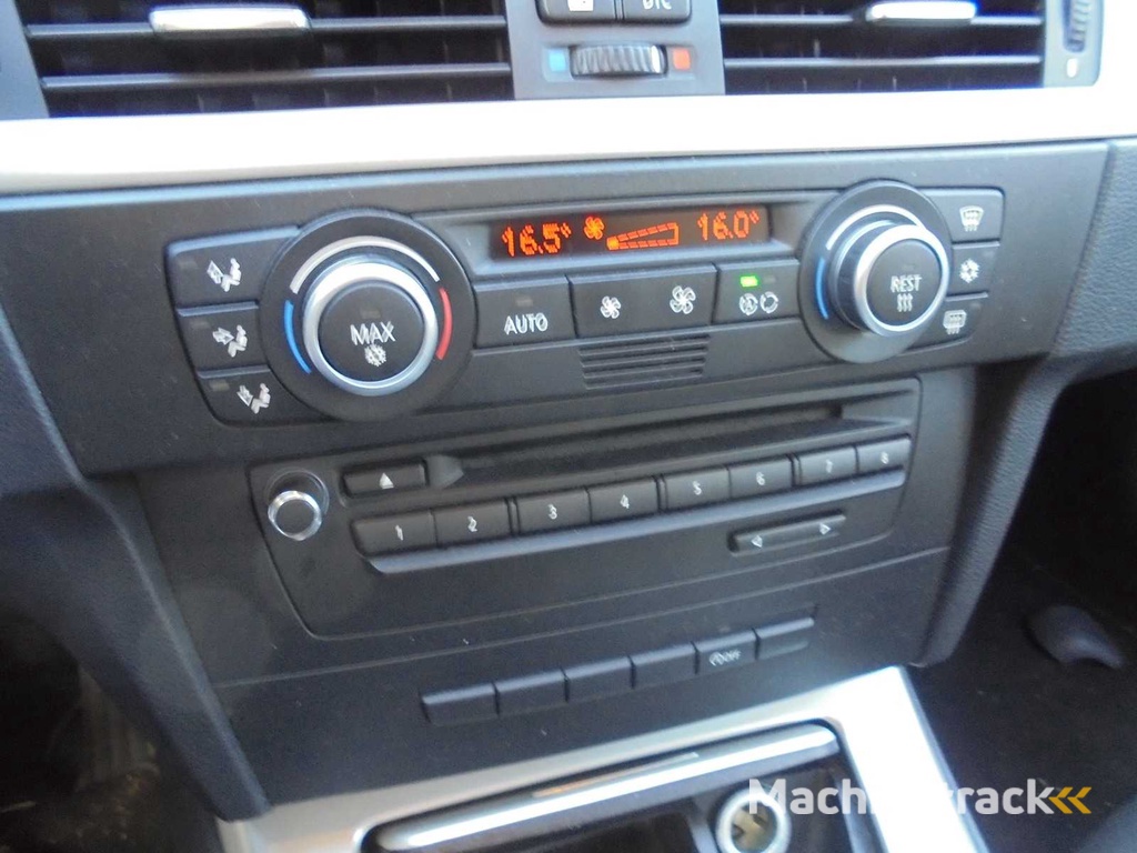 BMW - 2008 - 3er Touring - 318i Business Line - 42-GPH-1