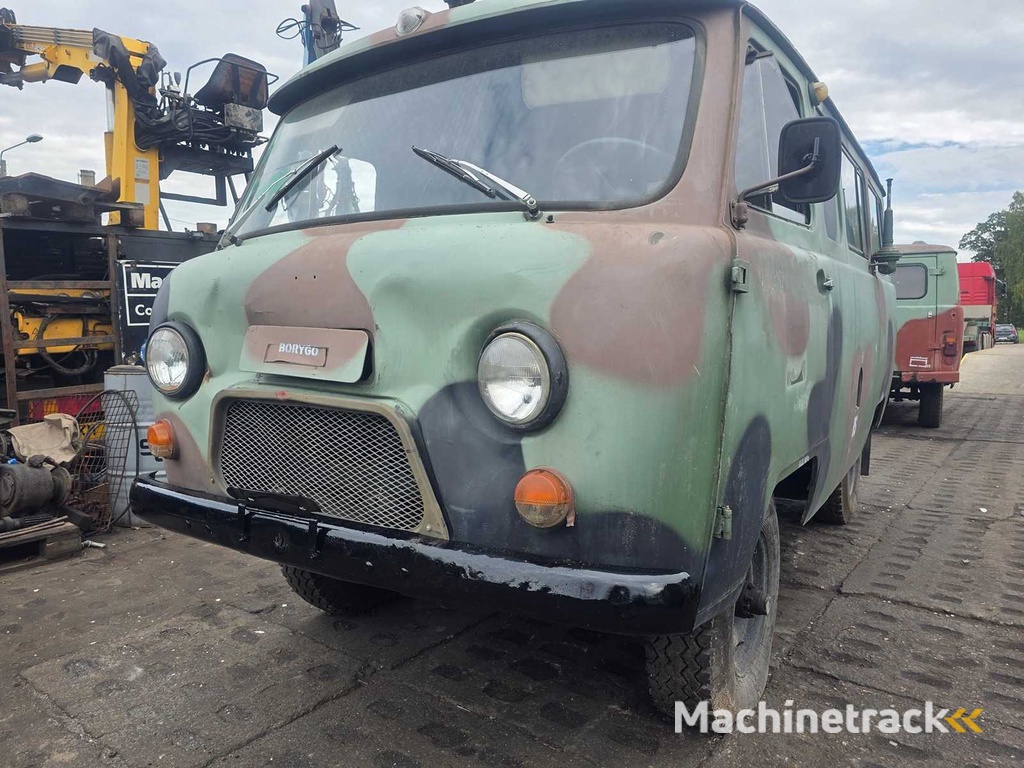 UAZ 452T-2 Geländewagen