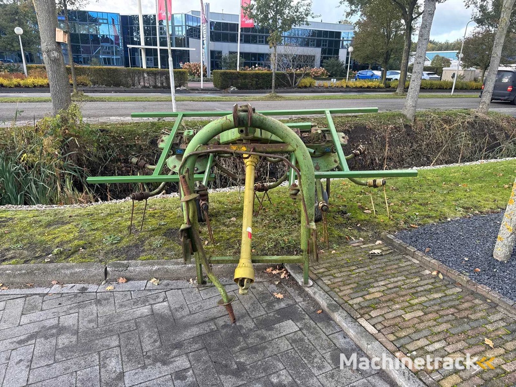 Krone Kw670/6 Heuwender