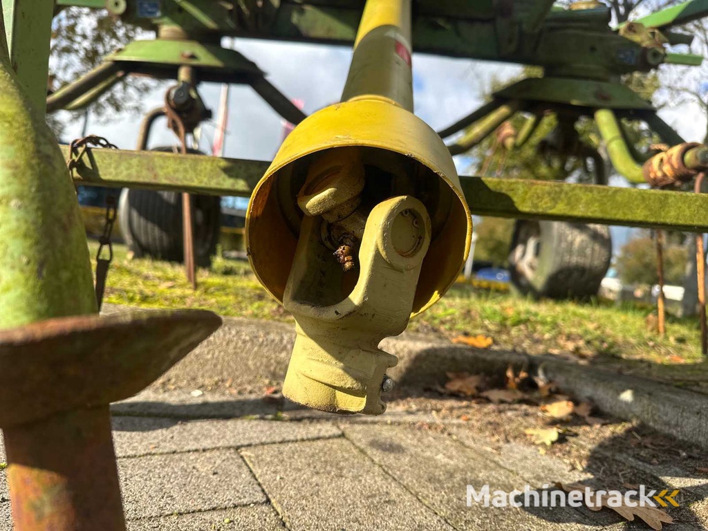 Krone Kw670/6 Heuwender