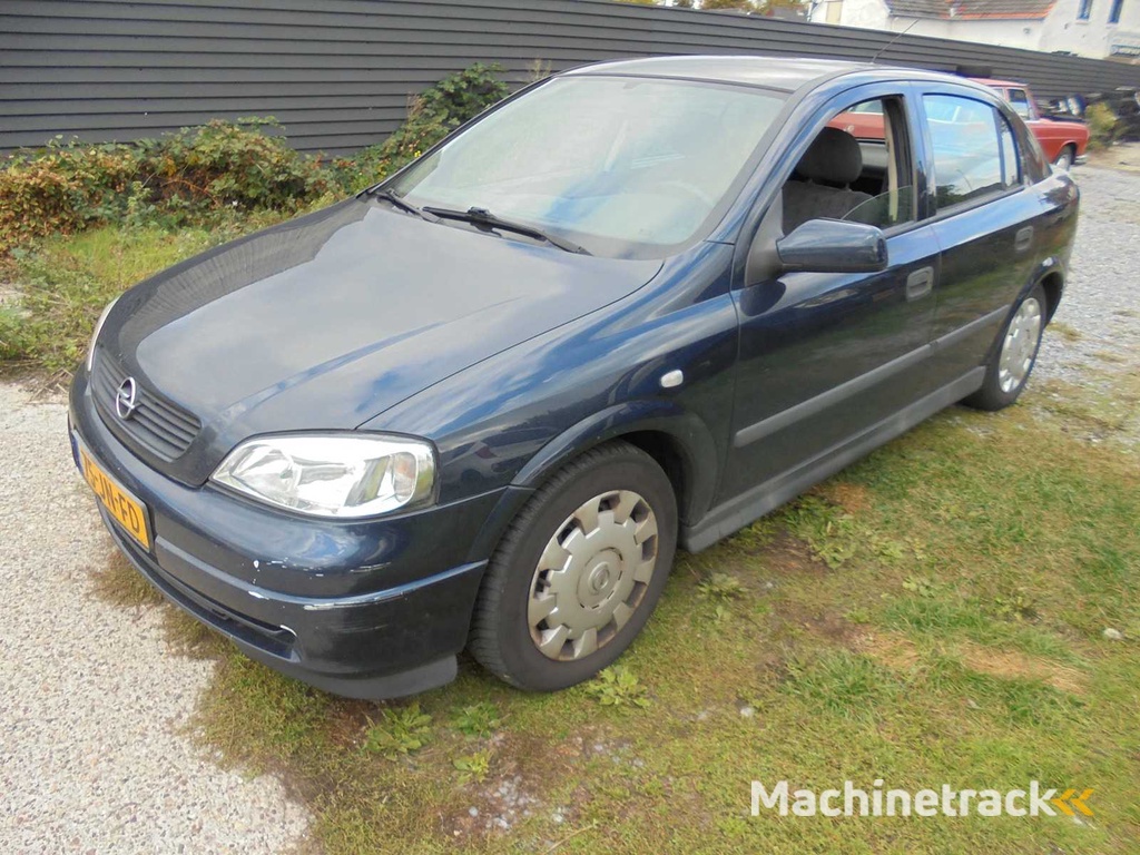Opel - 2002 - Astra - 1.6-16V Edition - 75-JN-FD