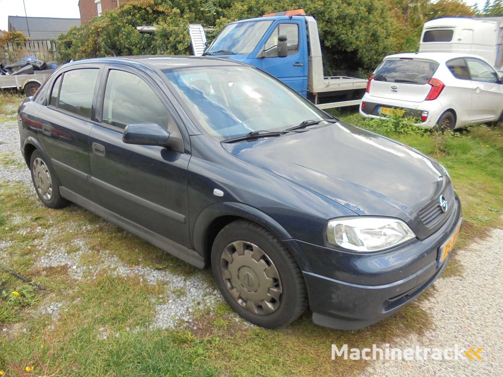 Opel - 2002 - Astra - 1.6-16V Edition - 75-JN-FD