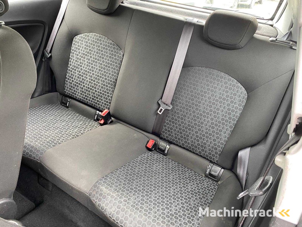 Opel - 2019 - Corsa - 1.0 Turbo Edition - XJ-690-Z