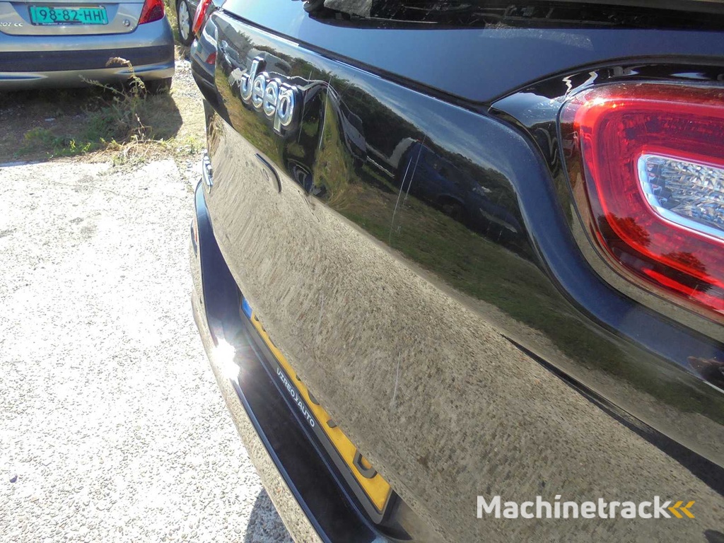 Jeep - 2016 - Cherokee - 2.2 Overland - NB-409-D