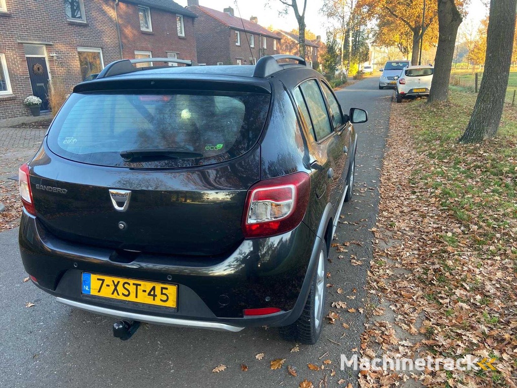 Dacia - 2014 - Sandero - 0.9 TCe Stepway Lau. - 7-XST-45