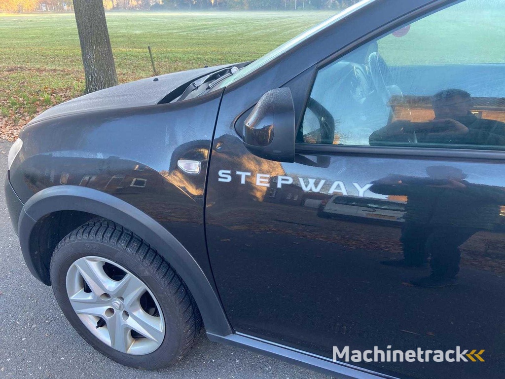 Dacia - 2014 - Sandero - 0.9 TCe Stepway Lau. - 7-XST-45