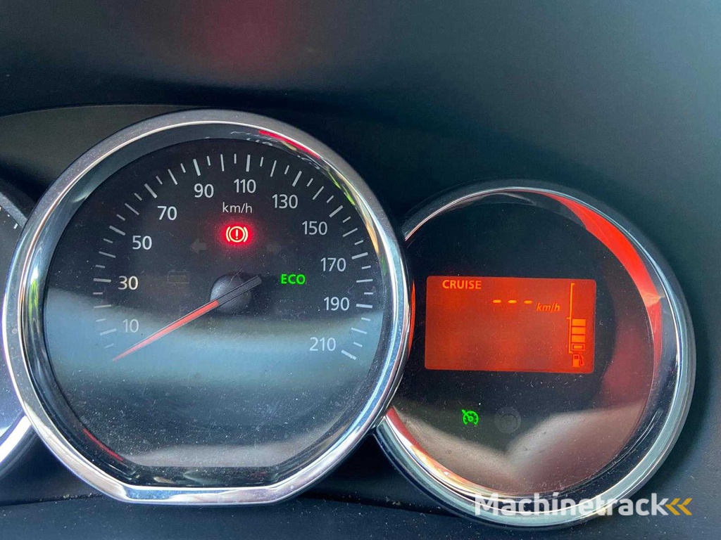 Dacia - 2014 - Sandero - 0.9 TCe Stepway Lau. - 7-XST-45