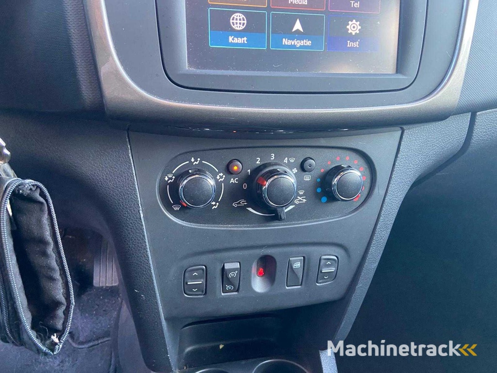 Dacia - 2014 - Sandero - 0.9 TCe Stepway Lau. - 7-XST-45