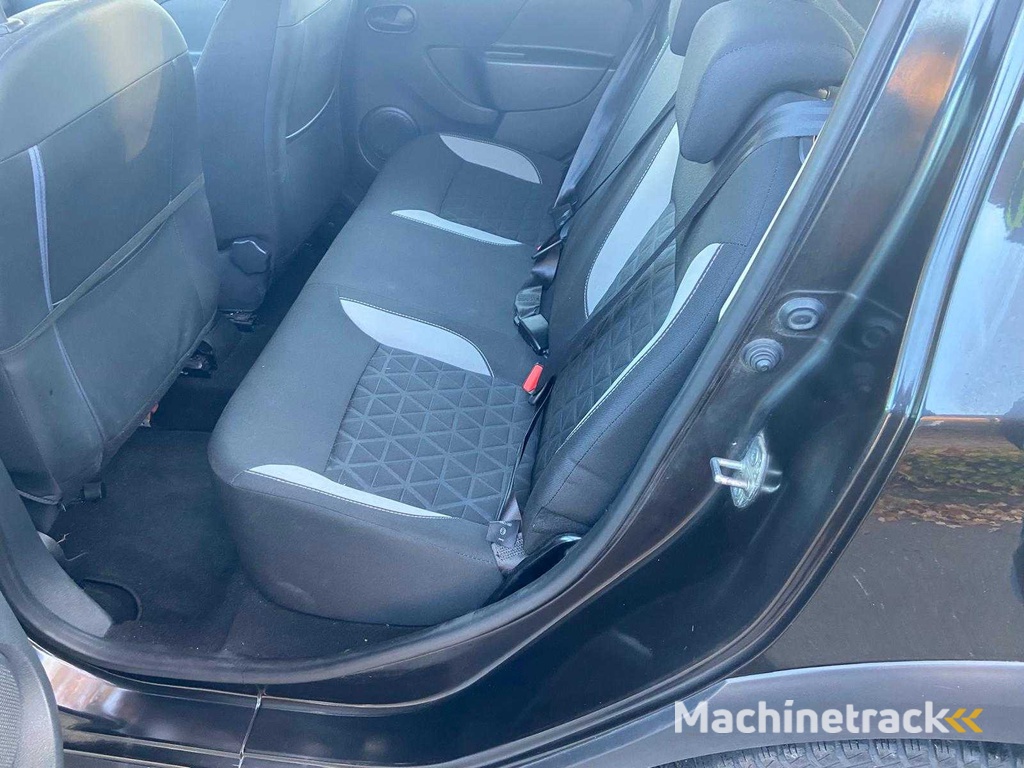 Dacia - 2014 - Sandero - 0.9 TCe Stepway Lau. - 7-XST-45