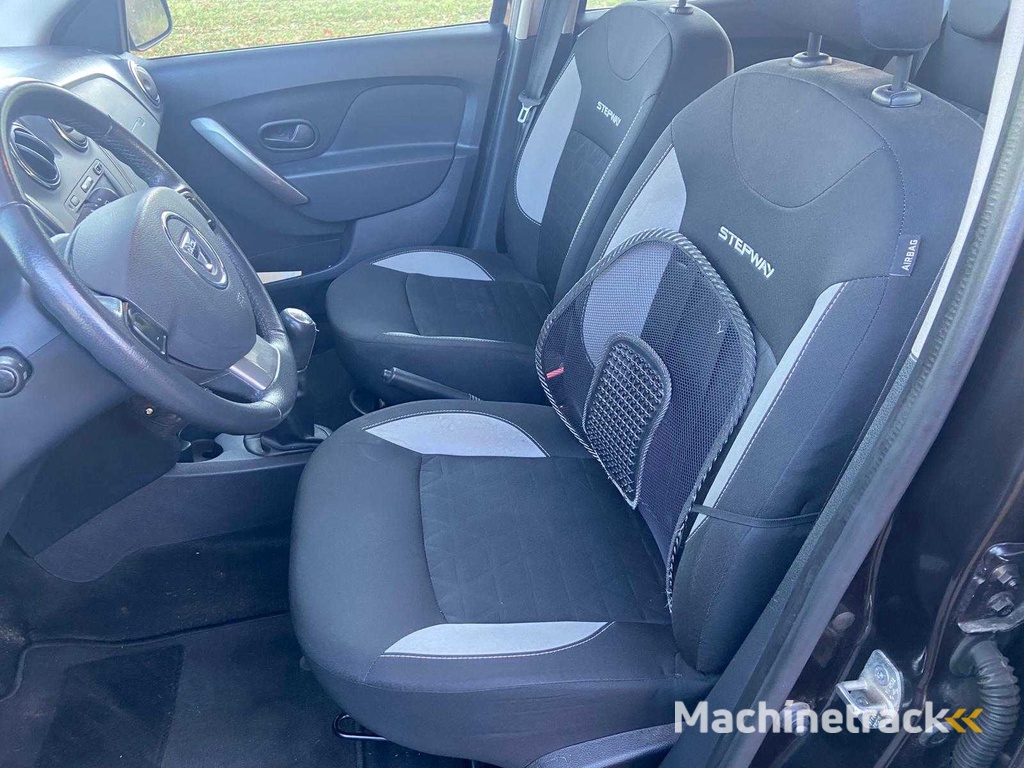 Dacia - 2014 - Sandero - 0.9 TCe Stepway Lau. - 7-XST-45