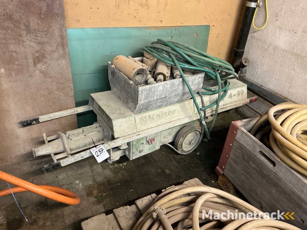 Kaiser Variojet 4-99 Pleistermachine