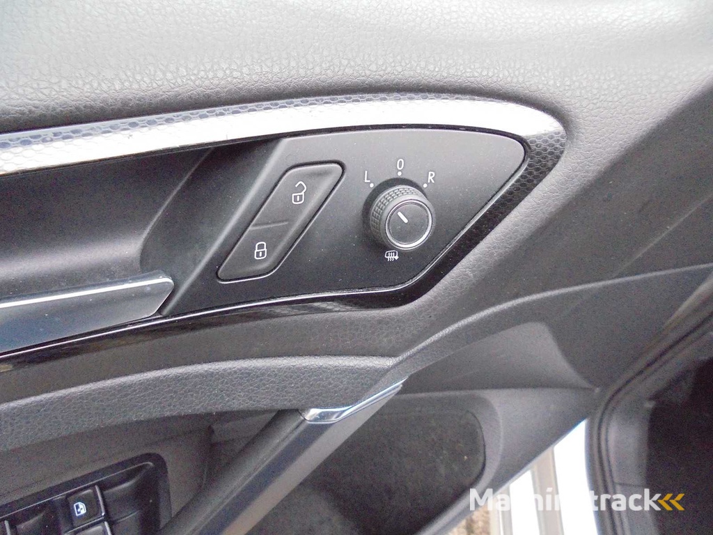 Volkswagen - 2013 - Golf - 1.4 TSI Highline - P-887-BX