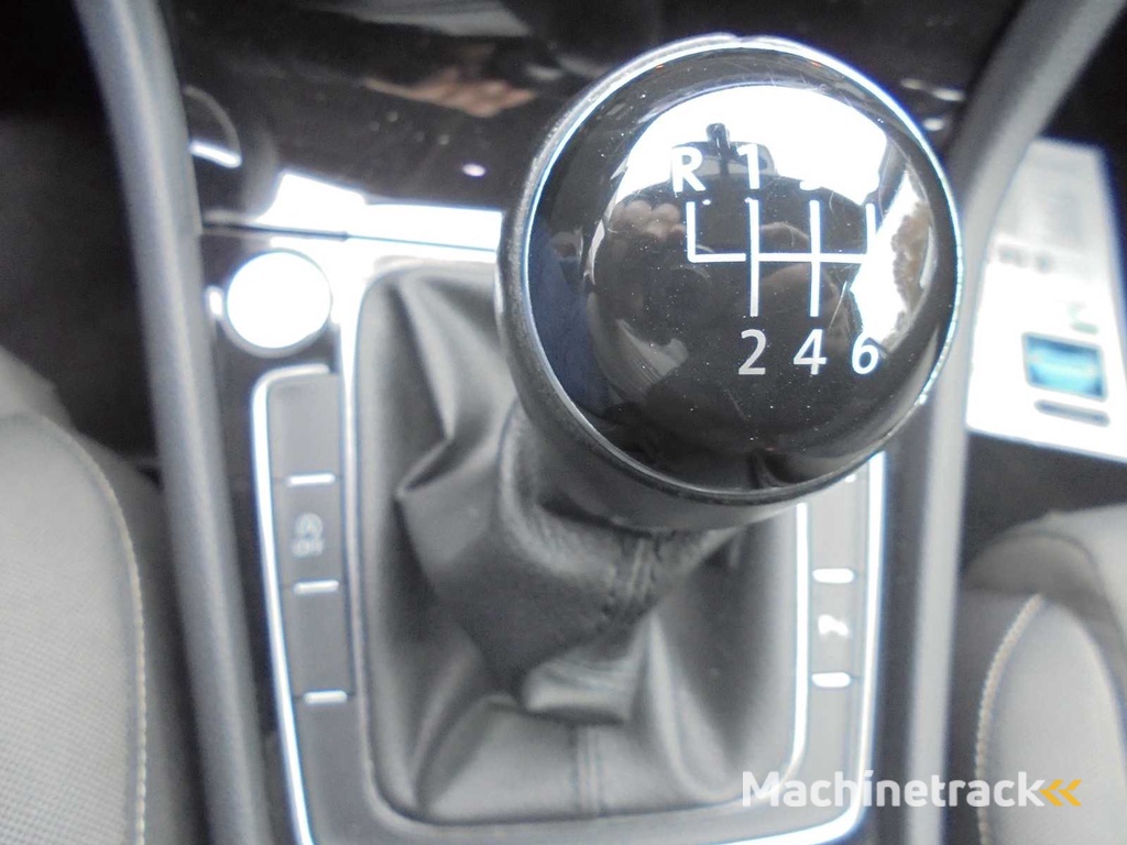 Volkswagen - 2013 - Golf - 1.4 TSI Highline - P-887-BX