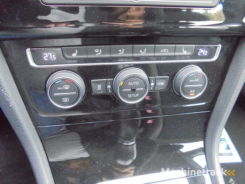 Volkswagen - 2013 - Golf - 1.4 TSI Highline - P-887-BX