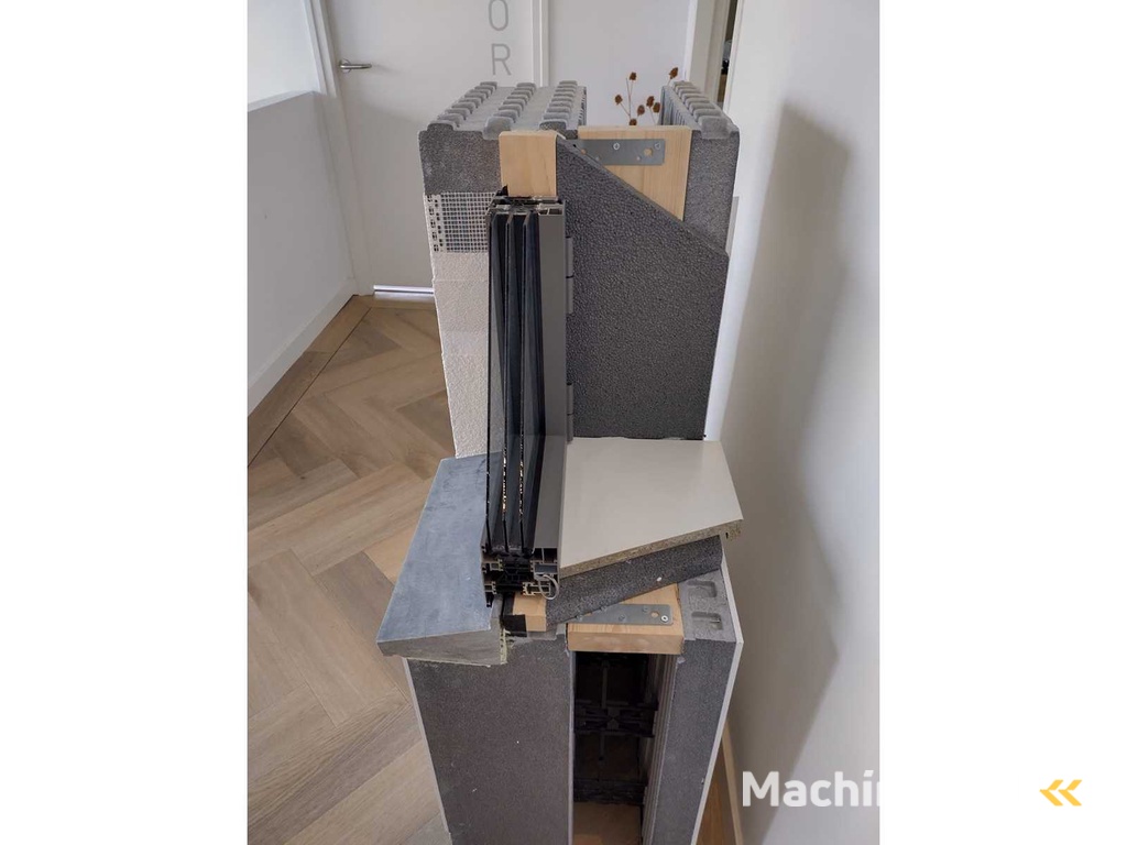 Polyform / EPS - Große Charge von isolierenden Schalungsbau-Wandelementen für den Passivbau