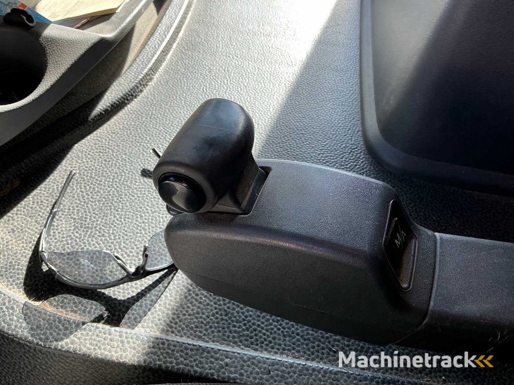 2008 Mercedes-Benz Actros 2541 Truck with Rear Crane