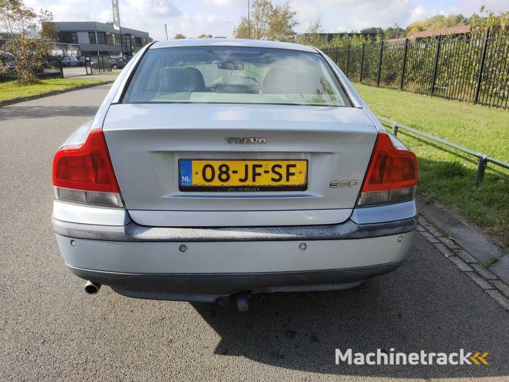 Volvo - 2002 - S60 - 2.4 Edition - 08-JF-SF