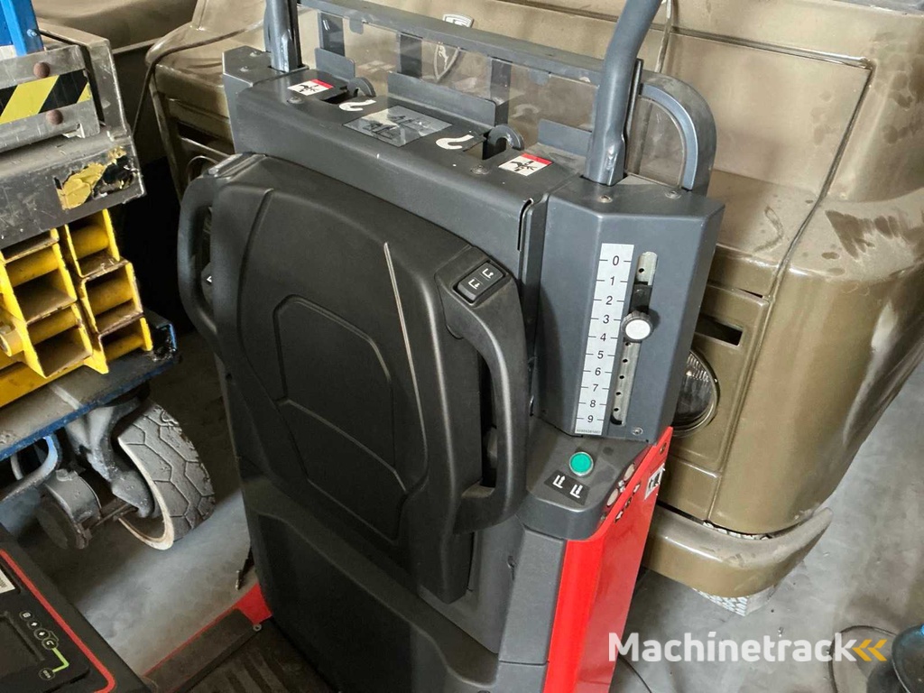 LINDE - N20CL -Electric Pallet Truck/Order picker tractor - 2020