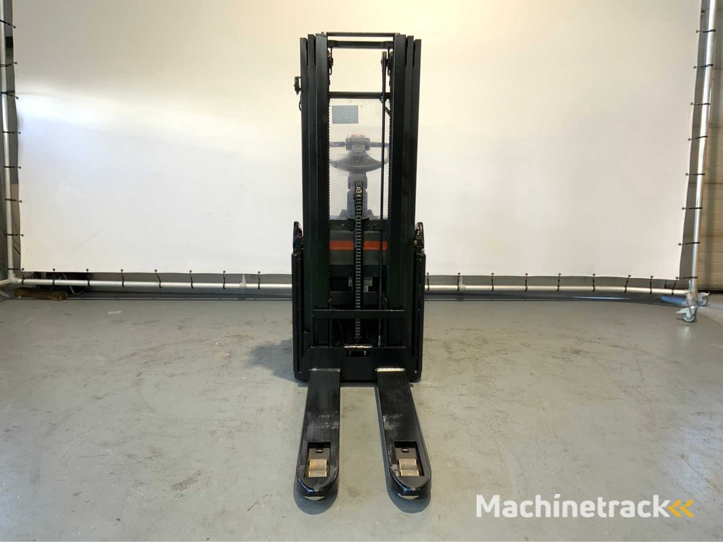 2016 BT BT SPE 120L Stapler