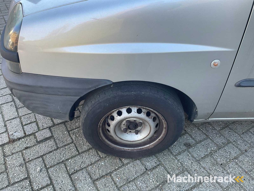 Fiat Doblò 31-BR-KZ