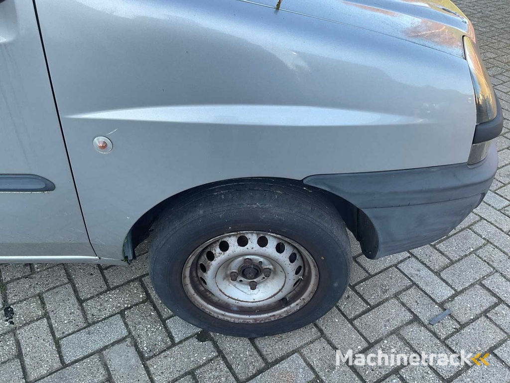 Fiat Doblò 31-BR-KZ