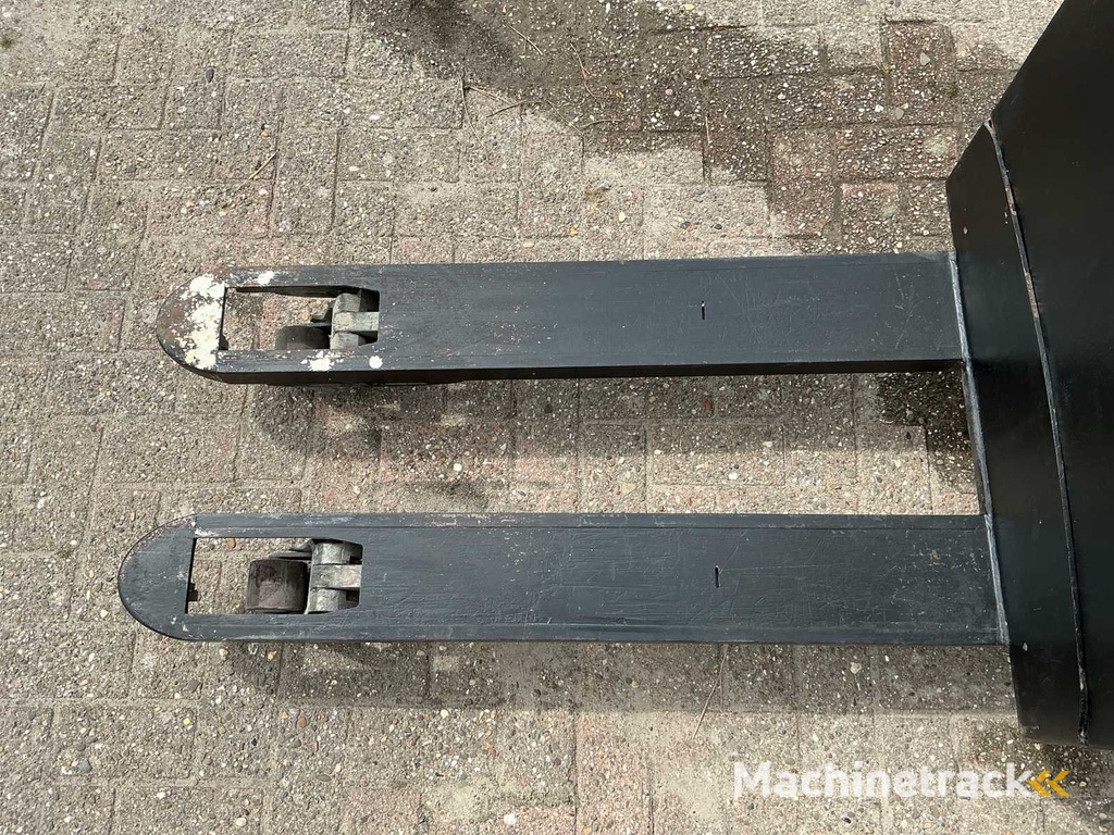 2008 Caterpillar NOV20N Elektrischer Hubwagen