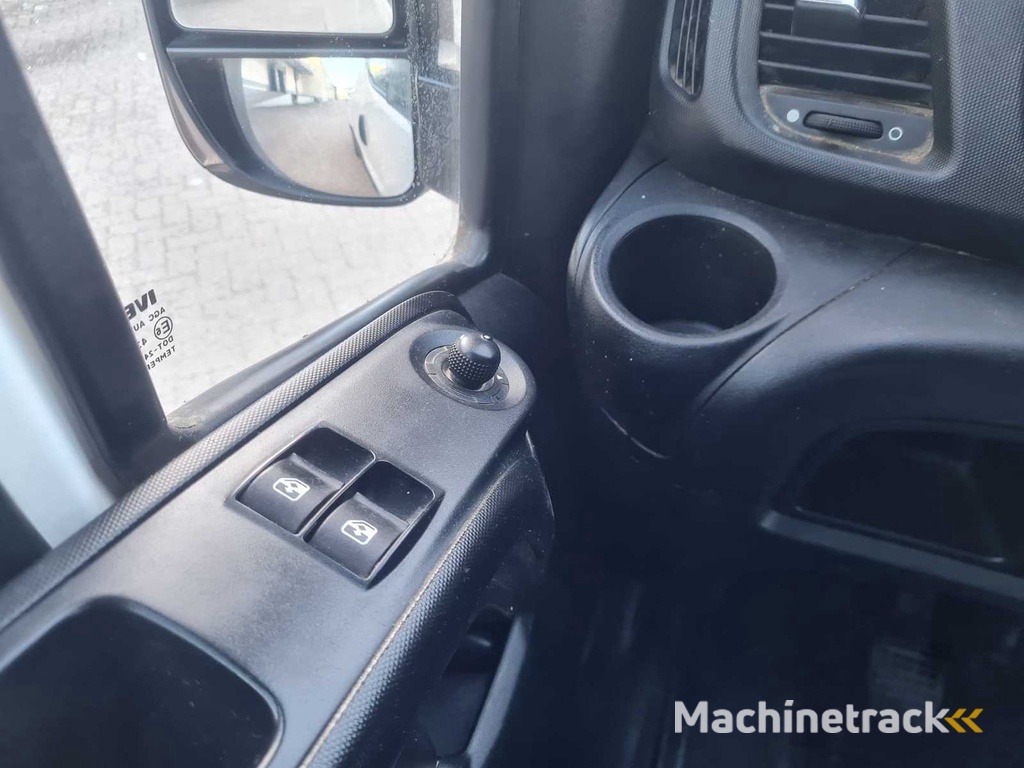 Iveco - Täglich - 35S15V 2.3 352 H2 L - V-038-PR
