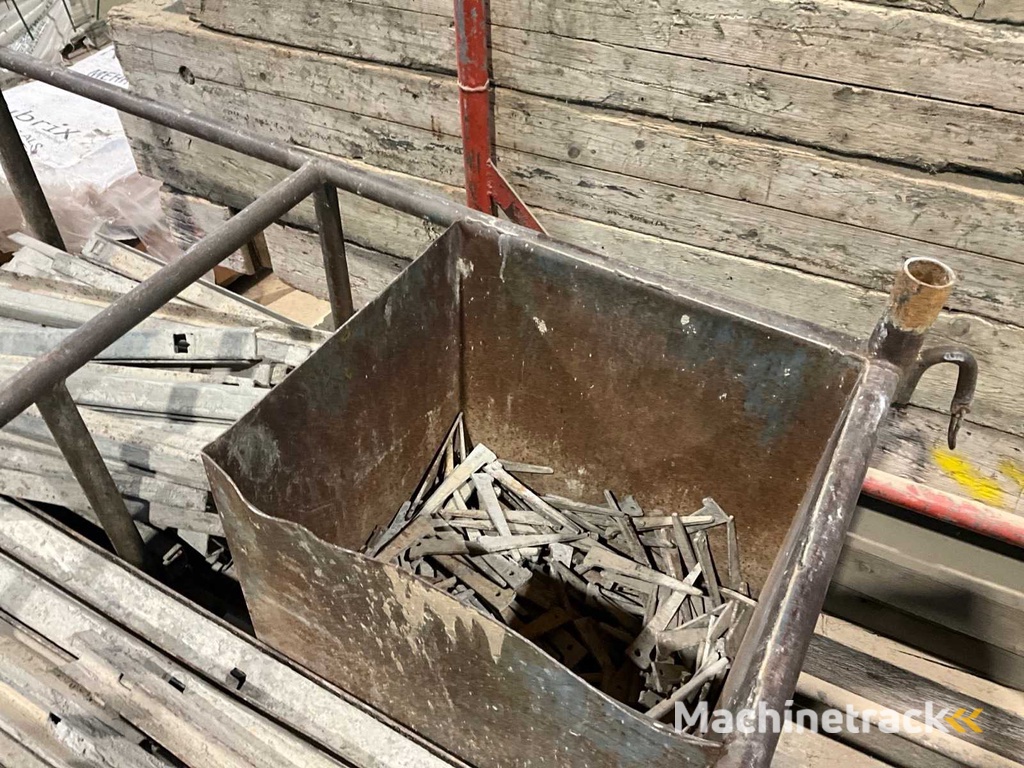 Raschal Schalung in 12 Barelen