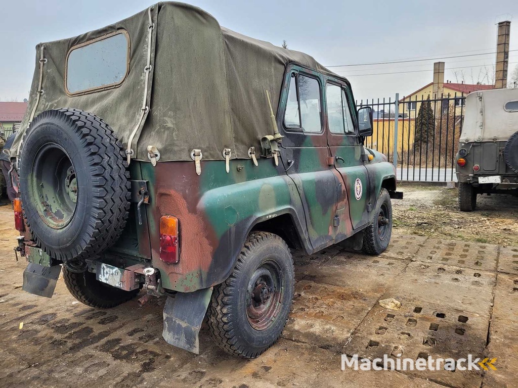 Geländewagen UAZ 469-B