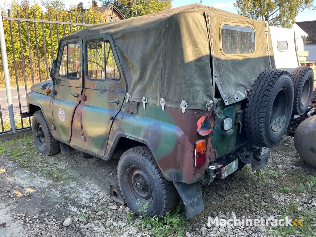 Geländewagen UAZ 469-B