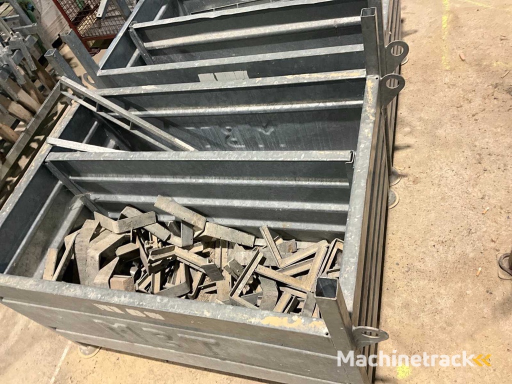 MBT BKA Konsolen in 8 Barelen