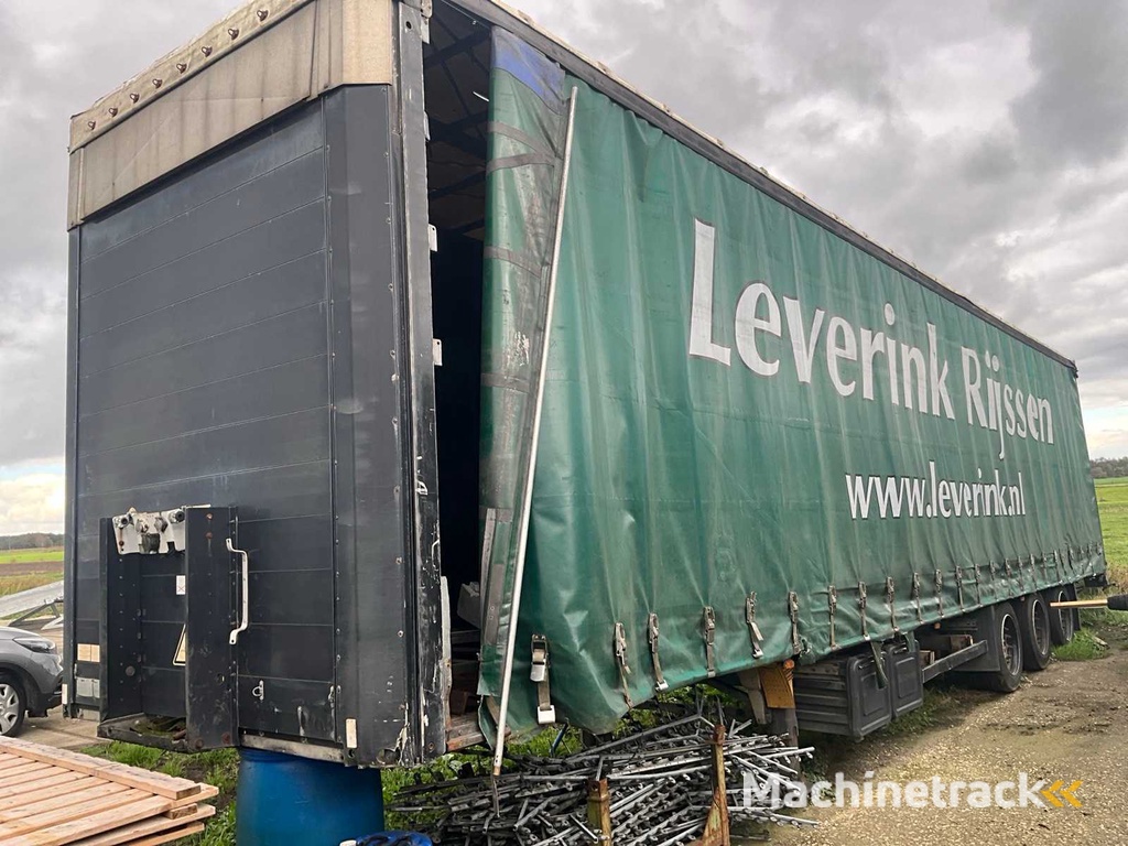 Schmitz - SCS Sliding tarpaulin trailer - Semi-trailer